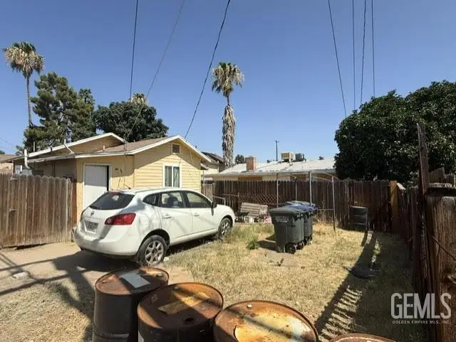 307 A STREET, Taft, CA 93268 - #2