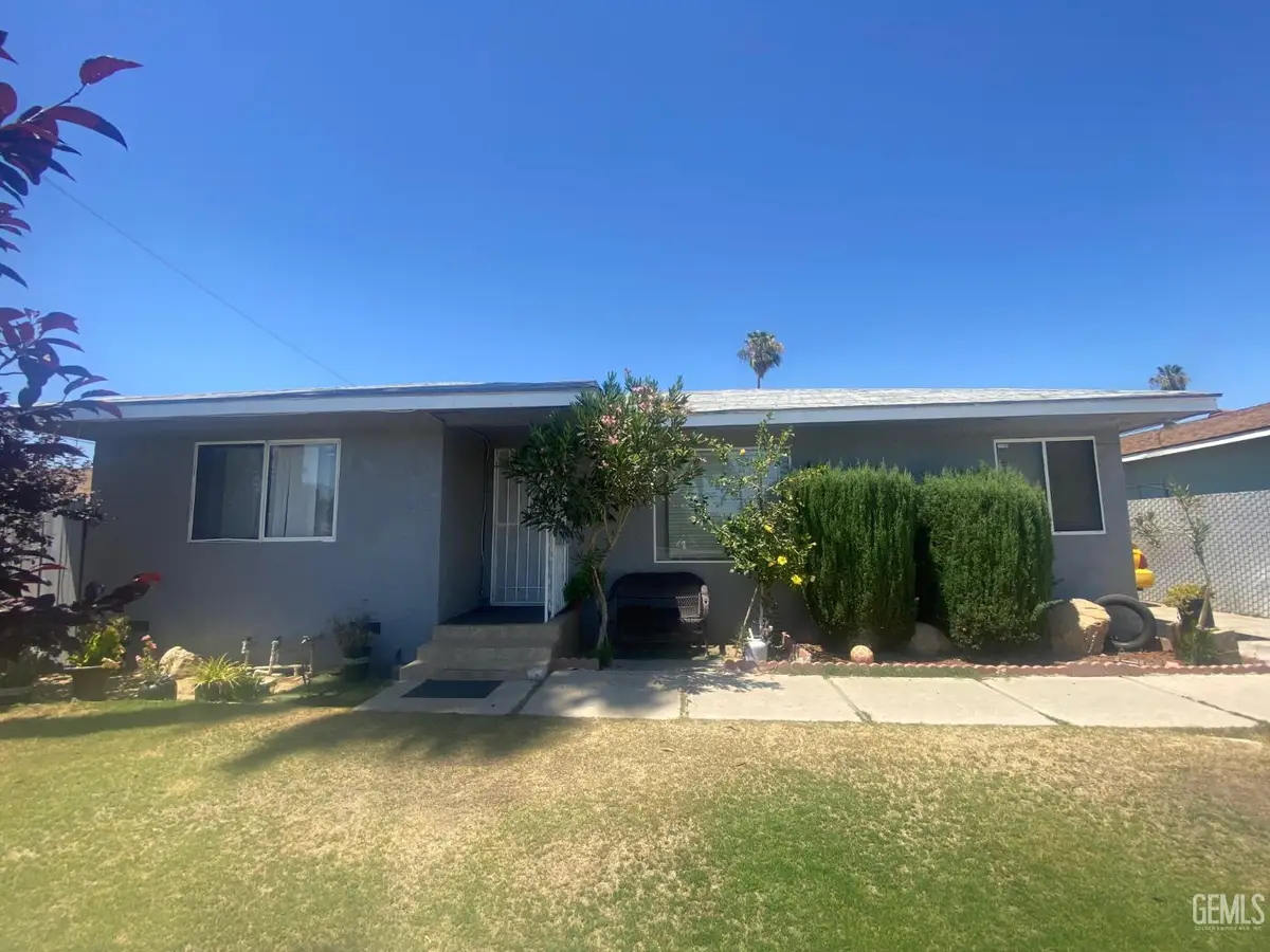 3120 CENTER STREET, Bakersfield, CA 93306 - #1