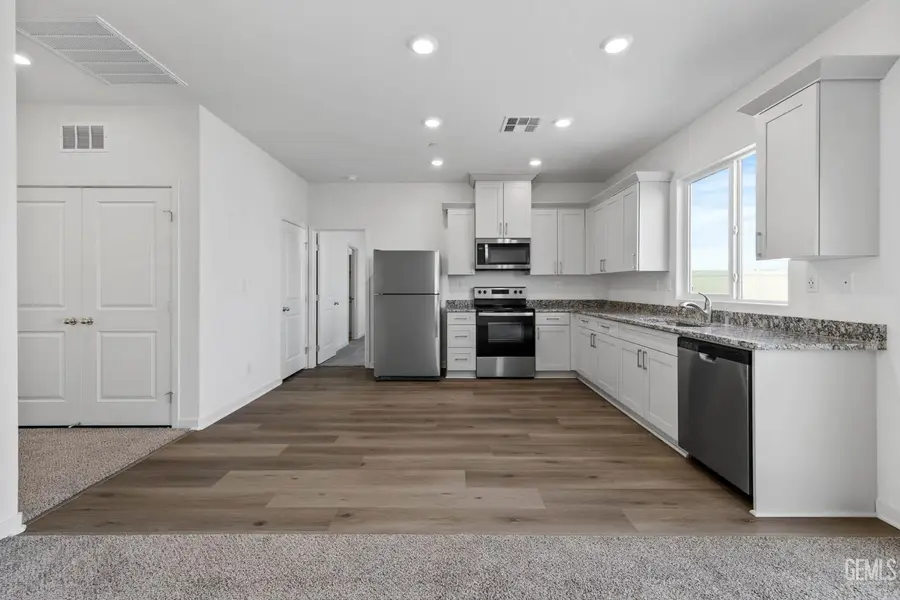 8001 ITA PALM WAY, Bakersfield, CA 93313 - #3