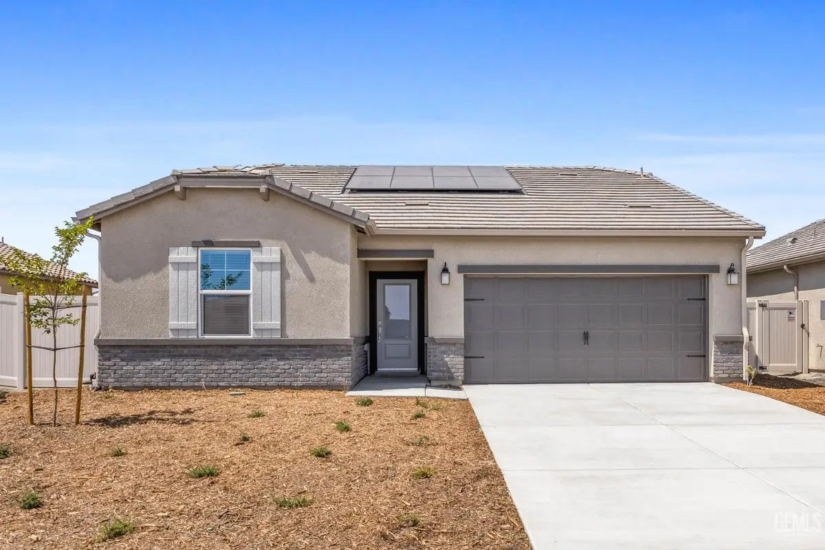 7906 BLUEBERRY AVENUE, Bakersfield, CA 93313 - #1