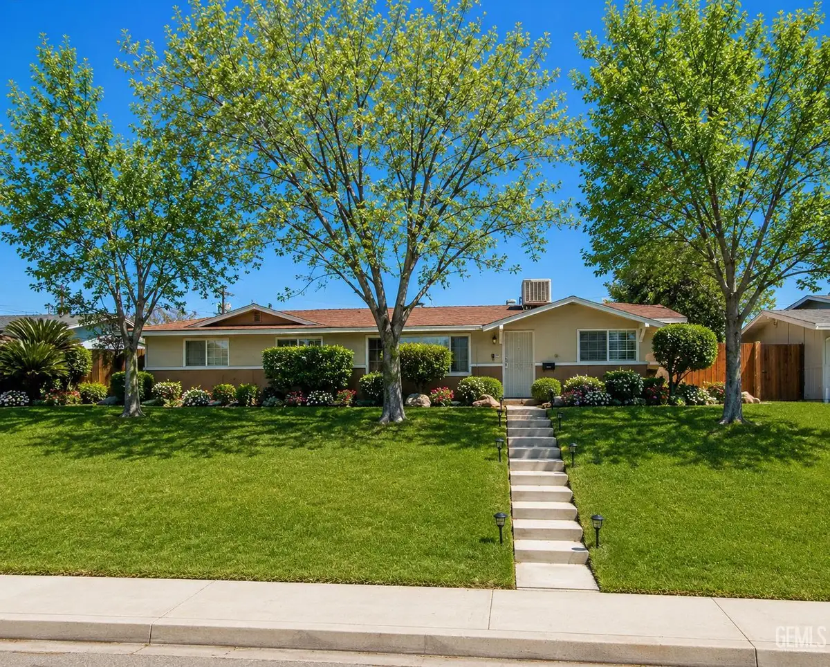 3109 MOUNT VERNON AVENUE, Bakersfield, CA 93306 - #1