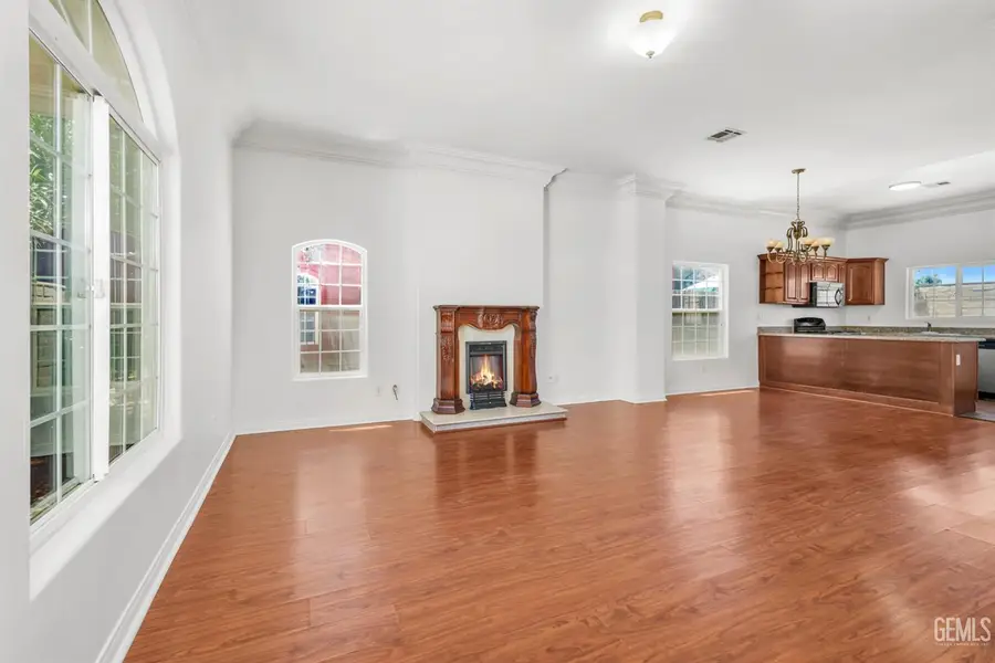 8615 VINCENSO WAY, Bakersfield, CA 93313 - #3