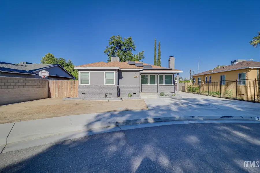 238 B STREET, Bakersfield, CA 93304 - #3