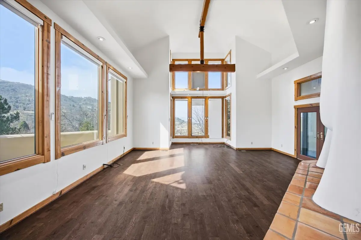 28221 CUMBERLAND ROAD, Tehachapi, CA 93561 - #1