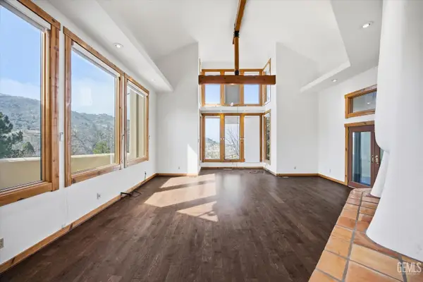 28221 CUMBERLAND ROAD, Tehachapi, CA 93561