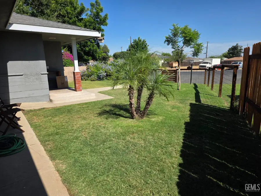 2115 BEDFORD WAY, Bakersfield, CA 93308 - #2