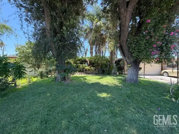 3805 SECHREST AVENUE, Bakersfield, CA 93309