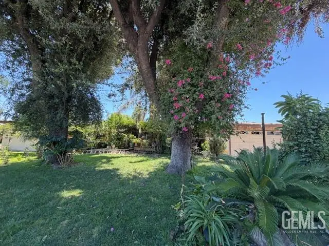 3805 SECHREST AVENUE, Bakersfield, CA 93309 - #2
