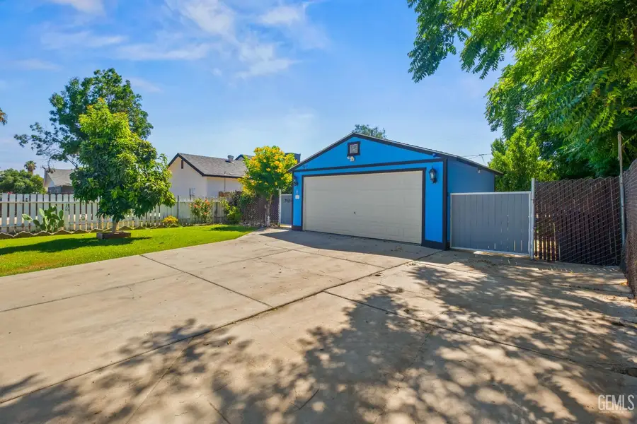 0 717 IRIS ST., Bakersfield, CA 93308 - #3