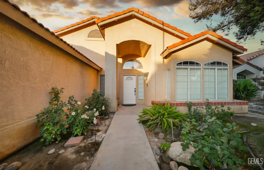 3504 SWEETBRIAR WAY, Bakersfield, CA 93311 - #3