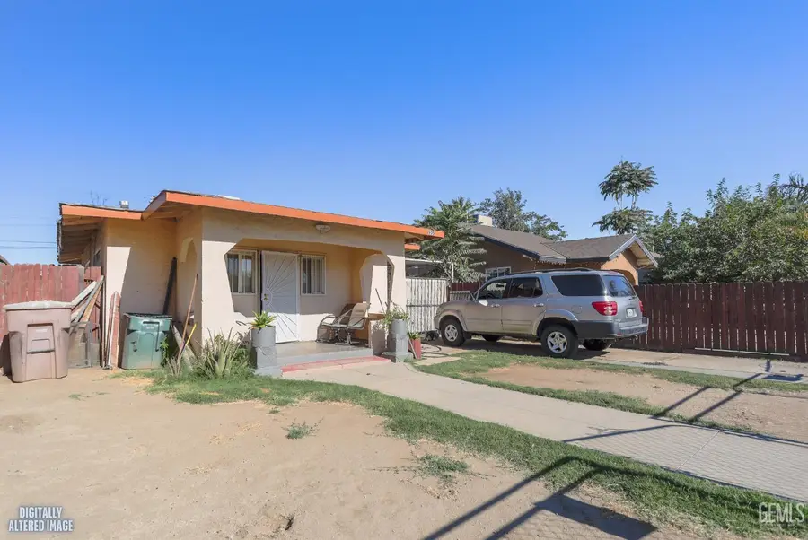 905 Q STREET, Bakersfield, CA 93304 - #2