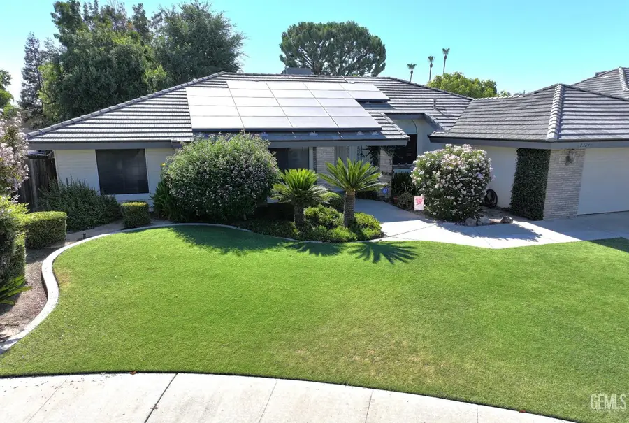 7304 JOLYNN STREET, Bakersfield, CA 93308 - #2