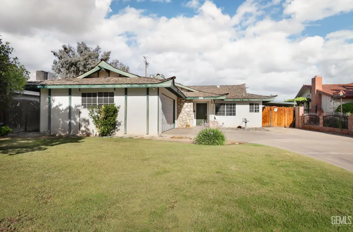 2817 DELBURN STREET, Bakersfield, CA 93304 - #1
