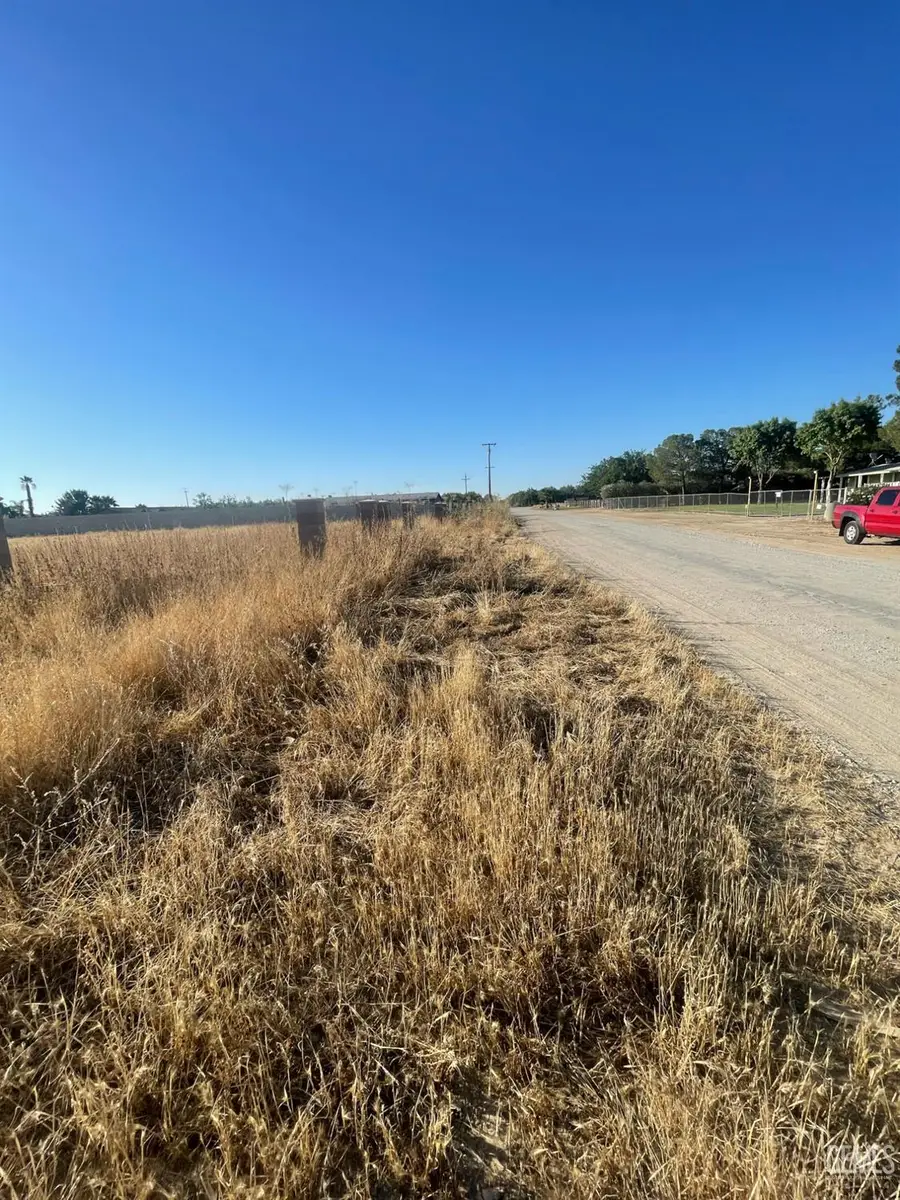0 NOBLE, Bakersfield, CA 93314 - #2