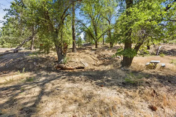 16901 GRINDELWALD DRIVE, Tehachapi, CA 93561