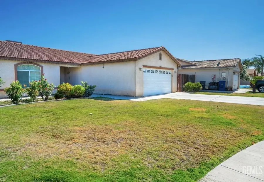 1211 ENGELBERG DRIVE, Bakersfield, CA 93307 - #3