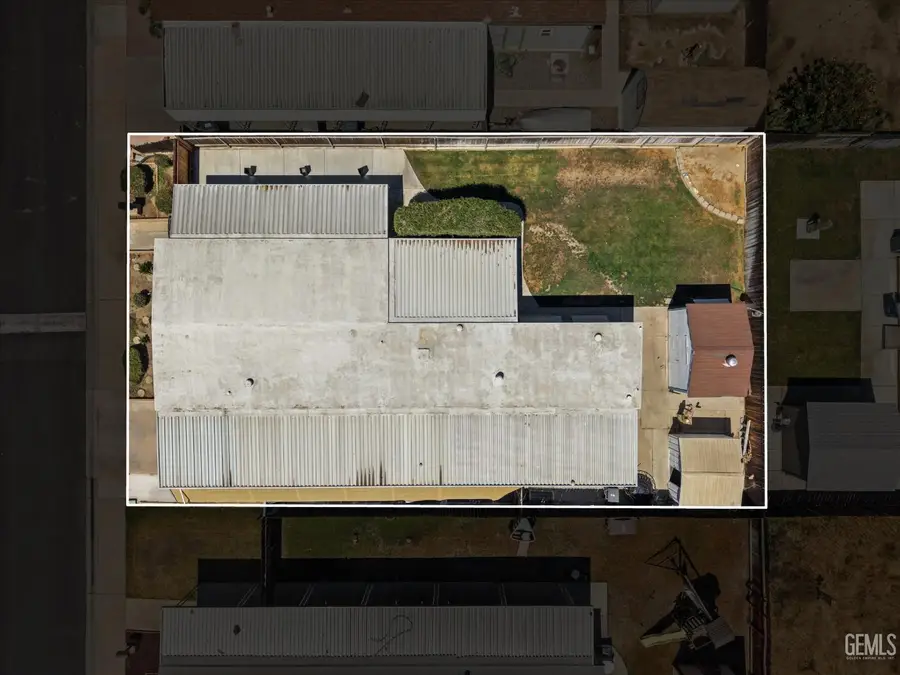 3512 PRESTIGE LANE, Bakersfield, CA 93313 - #3