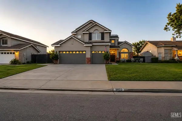 9922 BALVANERA AVENUE, Bakersfield, CA 93312