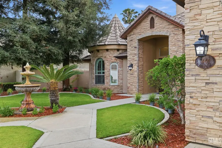 1905 ORDSALL STREET, Bakersfield, CA 93311 - #2