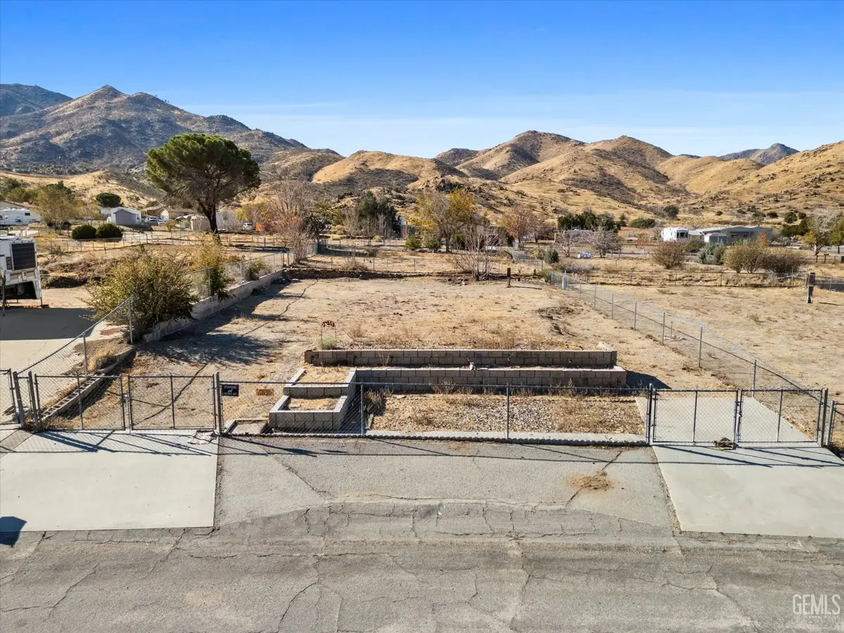 8412 WILDMINT DRIVE, Lake Isabella, CA 93240 - #1