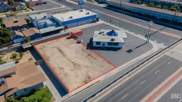 110 TRUXTUN AVENUE, Bakersfield, CA 93301