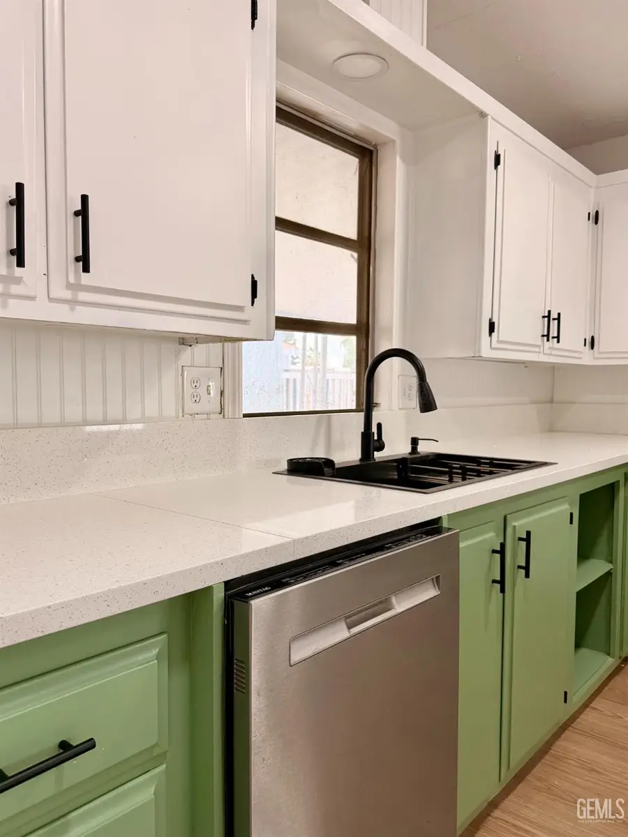 177 KINGS LANE, Bakersfield, CA 93308 - #2
