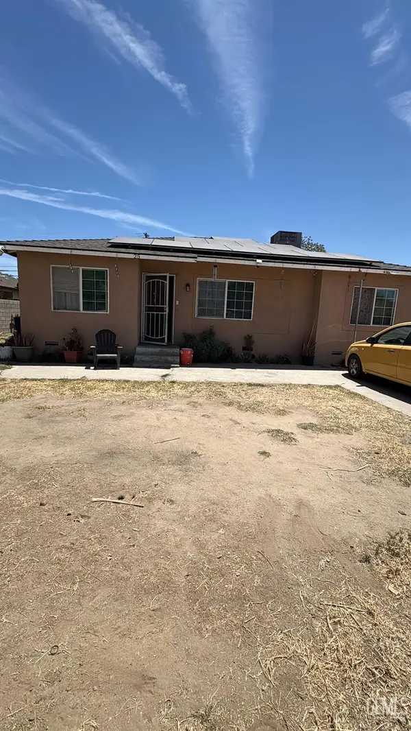 25 AUGUSTA STREET, Bakersfield, CA 93307