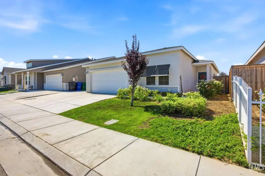 9621 GREENWOOD GLEN LANE, Shafter, CA 93263 - #3