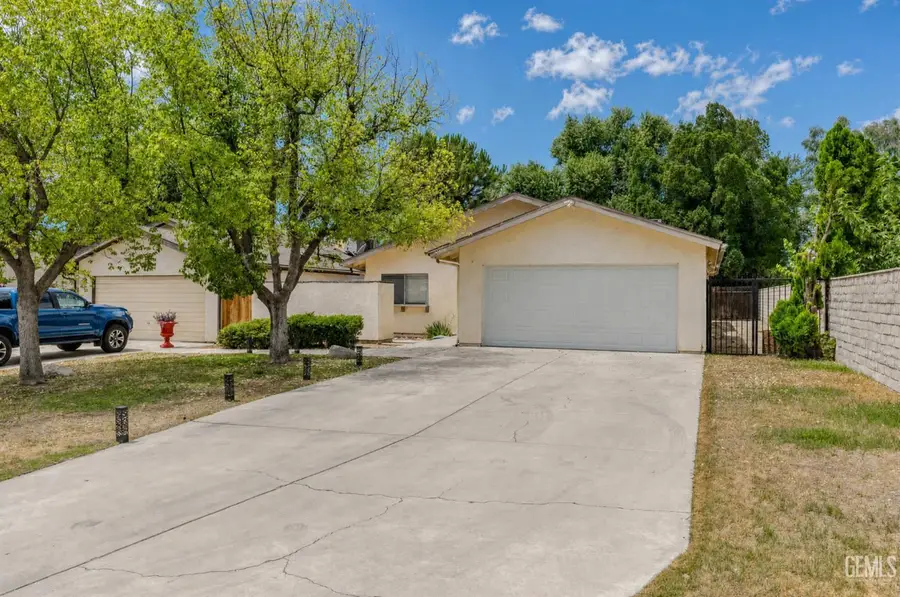 3000 VERDANT, Bakersfield, CA 93309 - #2