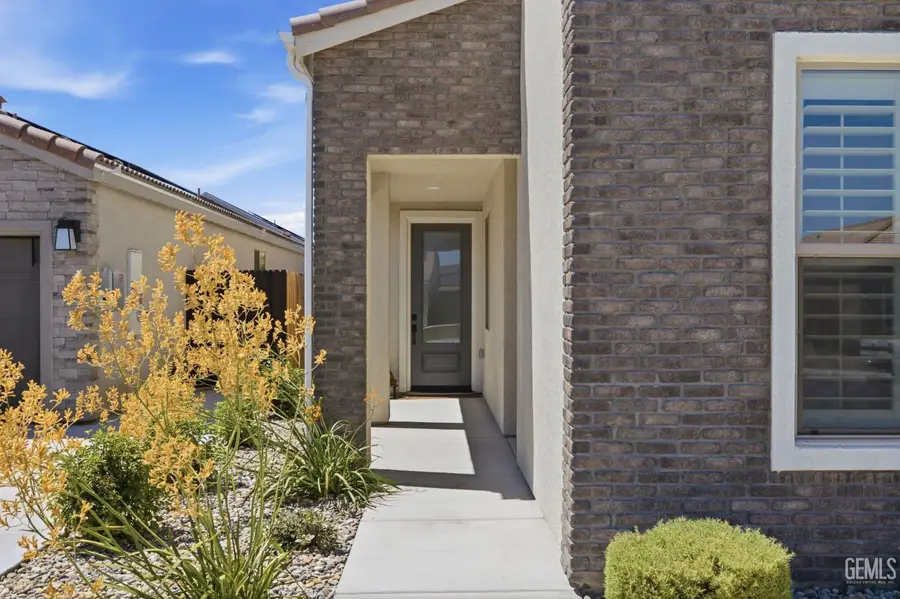 7323 LEMON MEADOW PLACE, Bakersfield, CA 93313 - #3