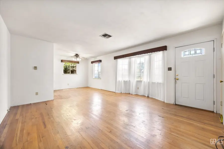 3023 BUCKNELL STREET, Bakersfield, CA 93305 - #3