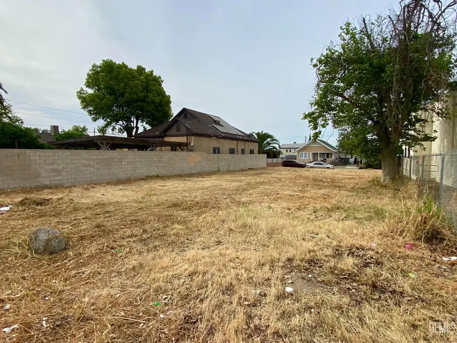 724 OREGON STREET, Bakersfield, CA 93305 - #2