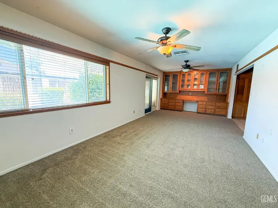 2113 WESTMINSTER DRIVE, Bakersfield, CA 93309 - #3