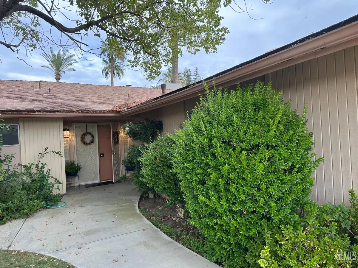 2901 SUMMIT CIRCLE, Bakersfield, CA 93306 - #1