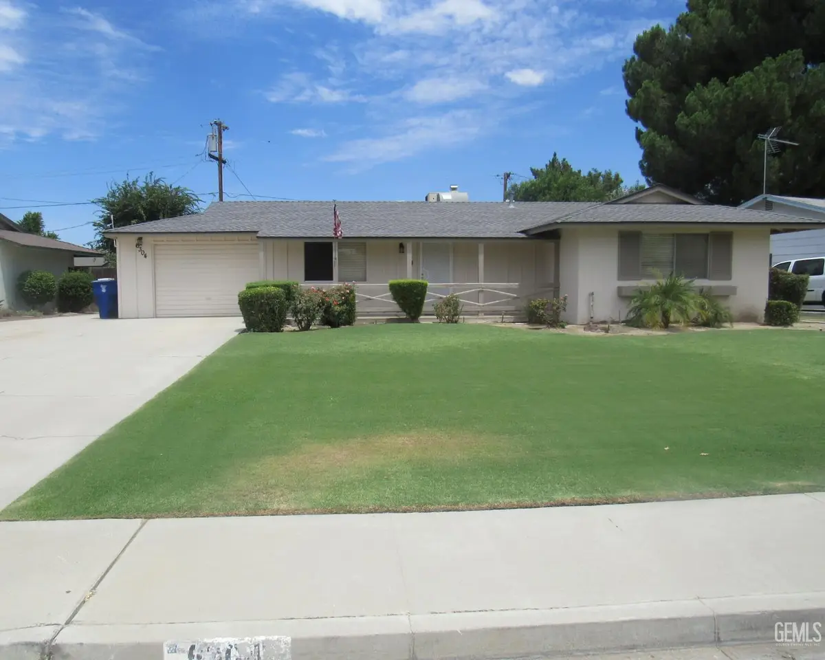6304 ELLIS AVENUE, Bakersfield, CA 93309 - #1