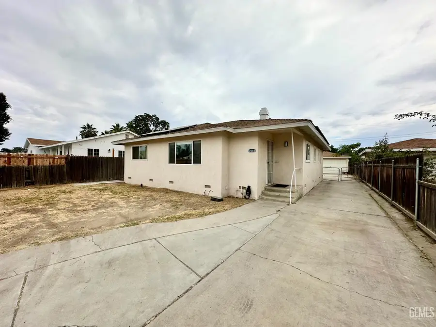 2603 CLEVELAND WAY, Bakersfield, CA 93304 - #2