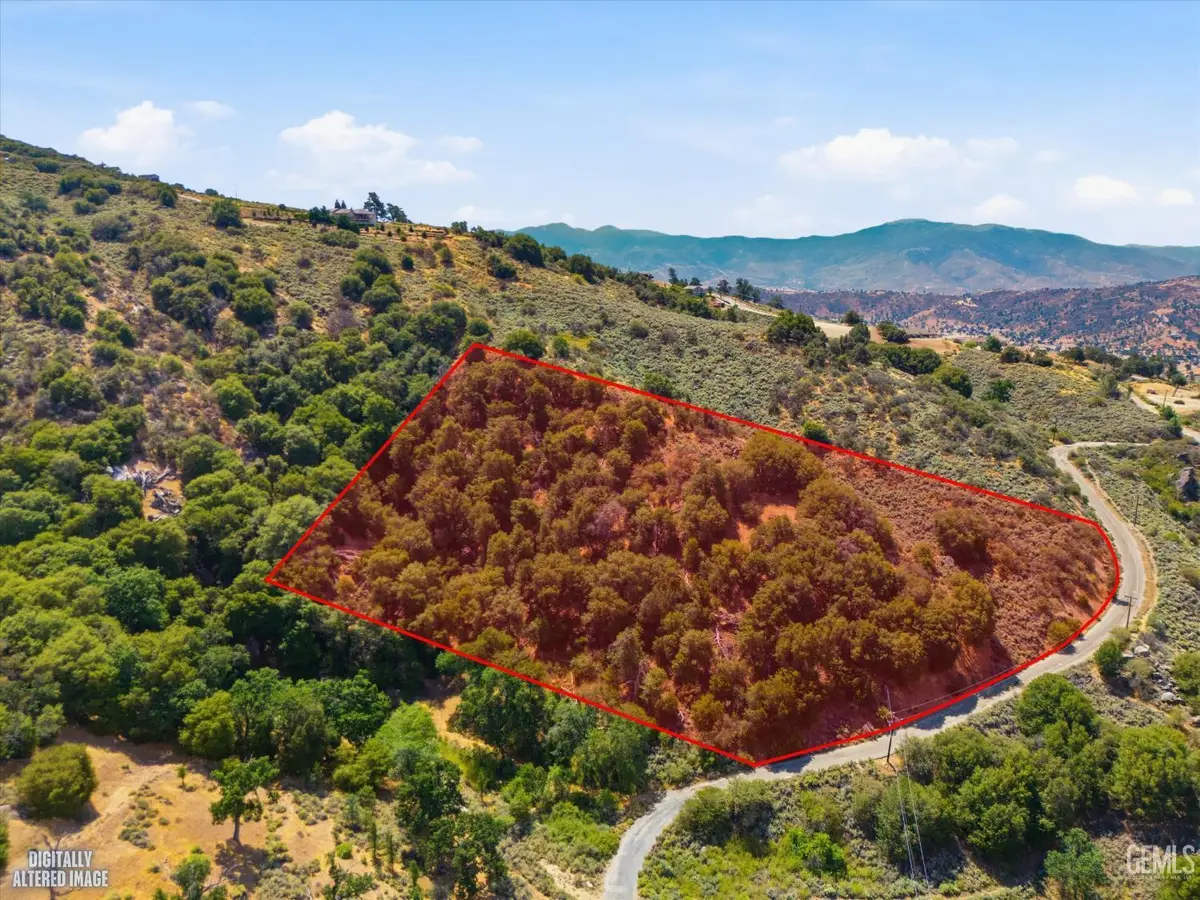 25200 CAMPGROUND DRIVE, Tehachapi, CA 93561 - #1