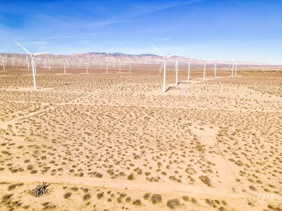 3900 SUNSET AVENUE, Mojave, CA 93501 - #3