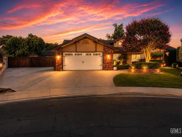 9401 VALLEY OAK COURT, Bakersfield, CA 93311