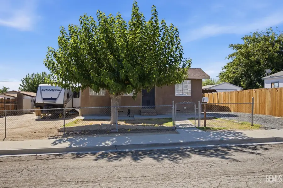 316 S 8TH STREET, Taft, CA 93268 - #2