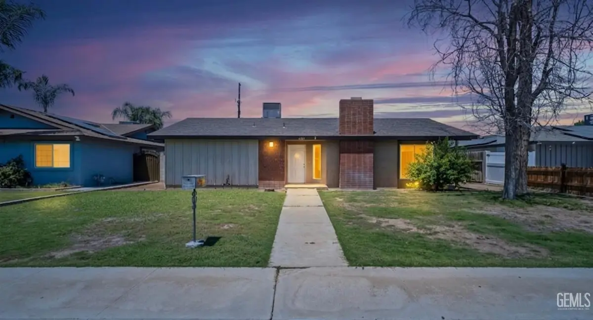 4300 STARLING, Bakersfield, CA 93309 - #1