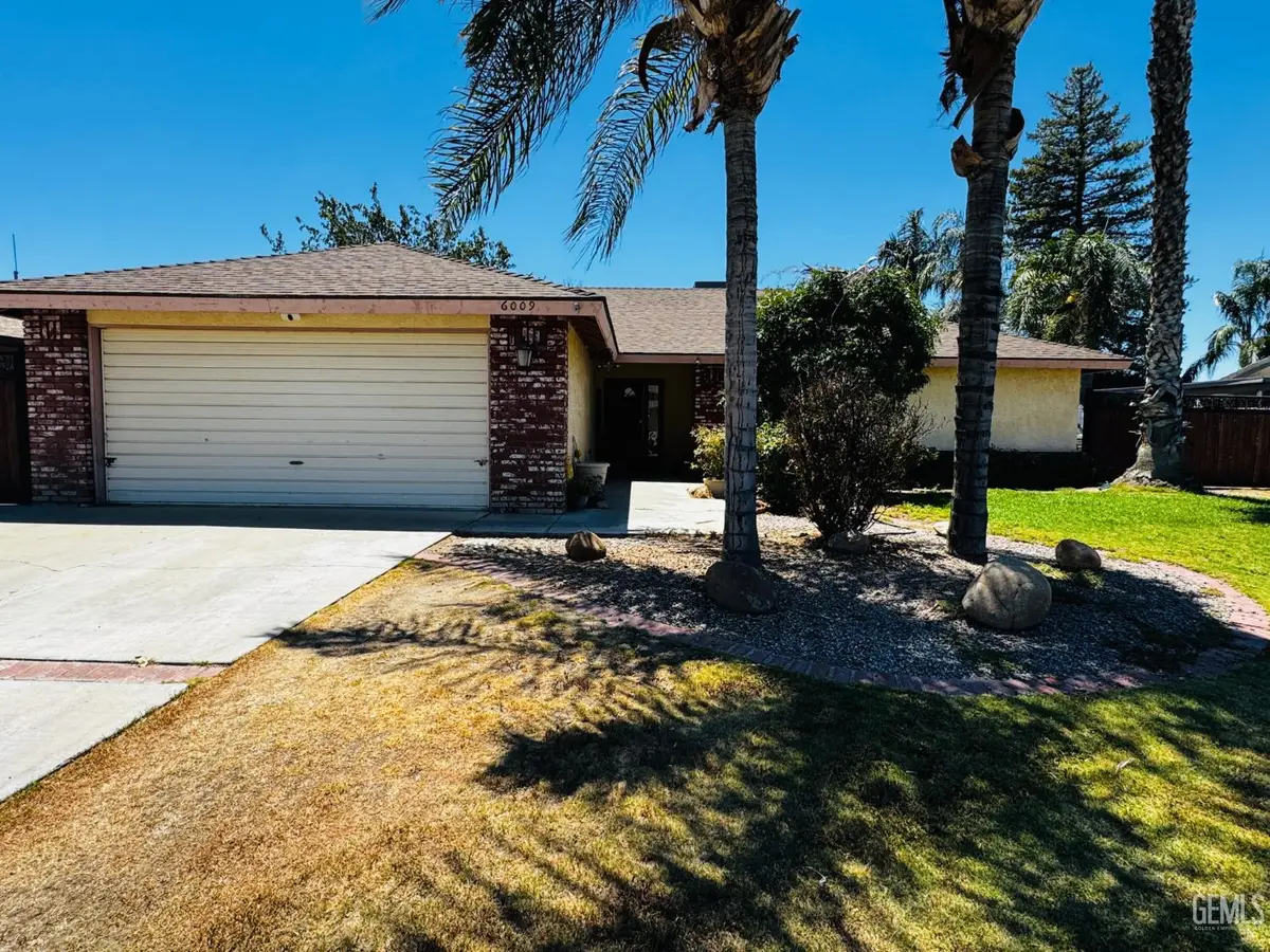 6009 PHYLLIS STREET, Bakersfield, CA 93313 - #1