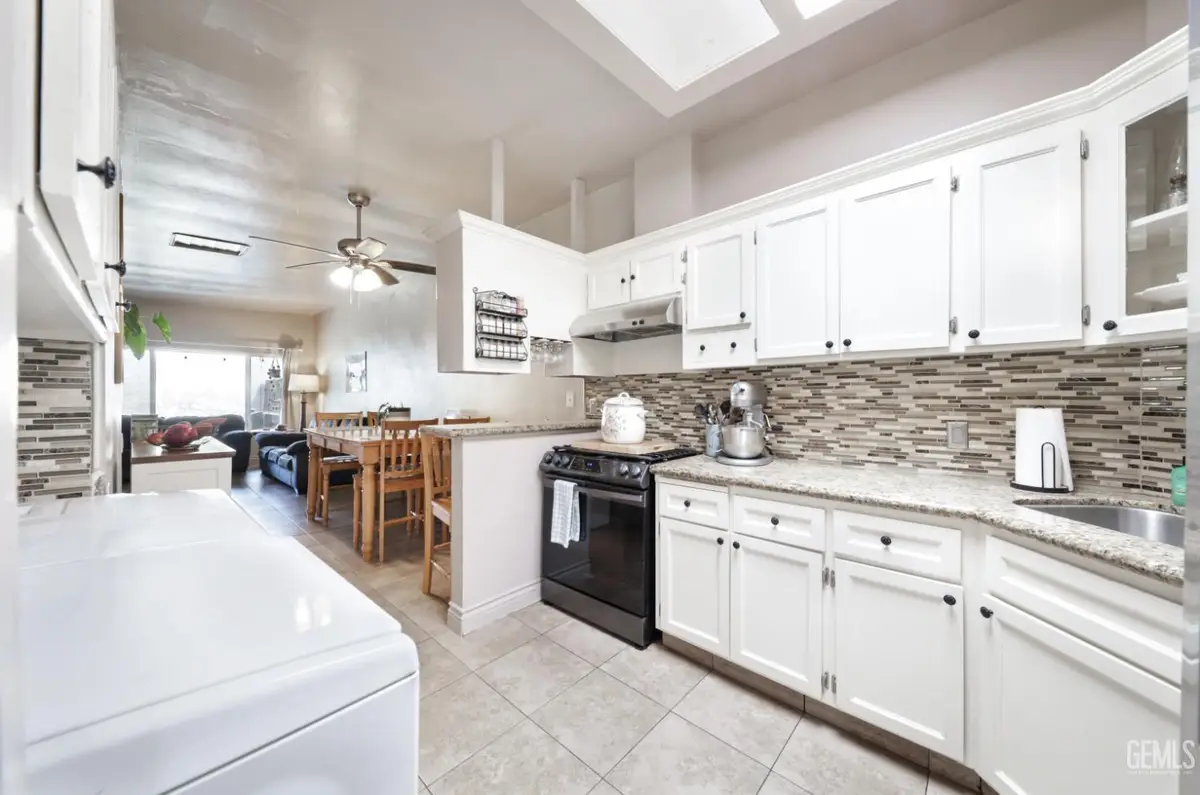 3600 SAMPSON COURT #B, Bakersfield, CA 93309 - #1