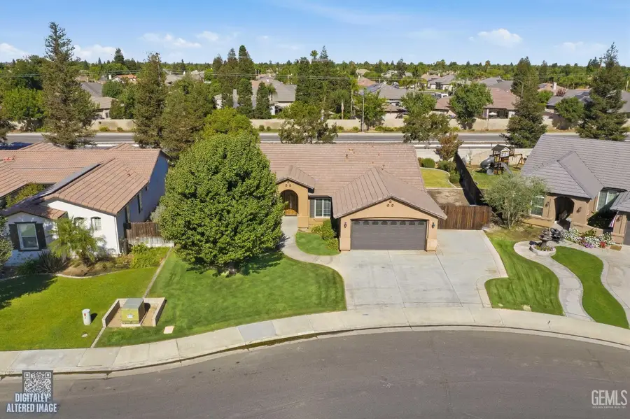 6019 BOUCHAINE DRIVE, Bakersfield, CA 93312 - #2