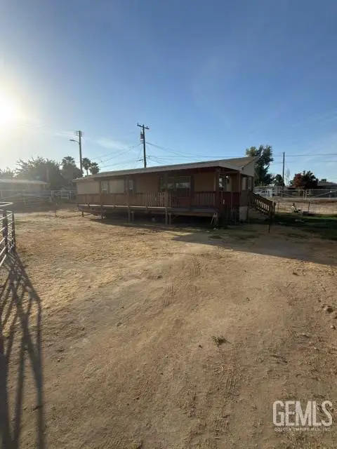 301 SYCAMORE DRIVE, Bakersfield, CA 93308