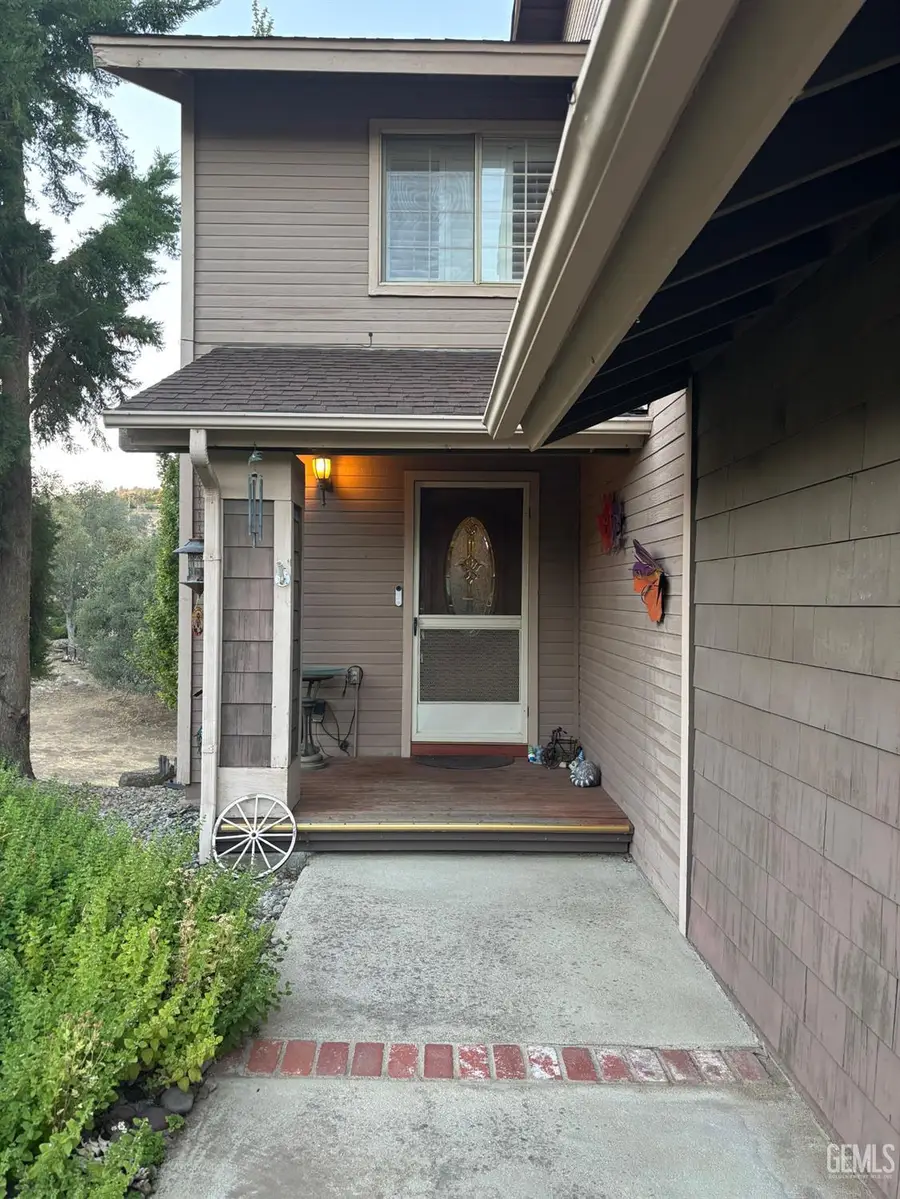 18571 GLENVIEW COURT, Tehachapi, CA 93561 - #2