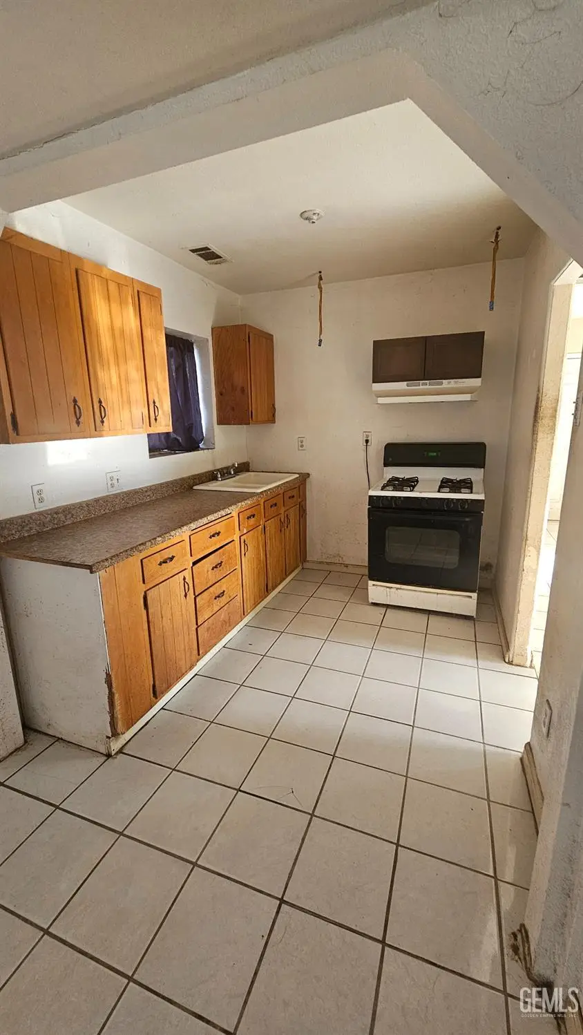 434 FRANCIS STREET, Bakersfield, CA 93308 - #3
