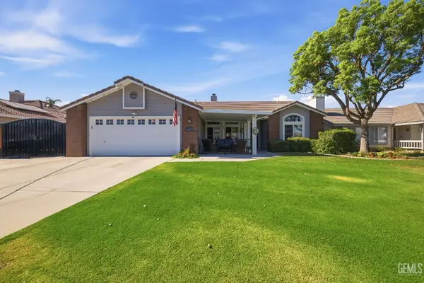 11107 ACADEMY AVENUE, Bakersfield, CA 93312