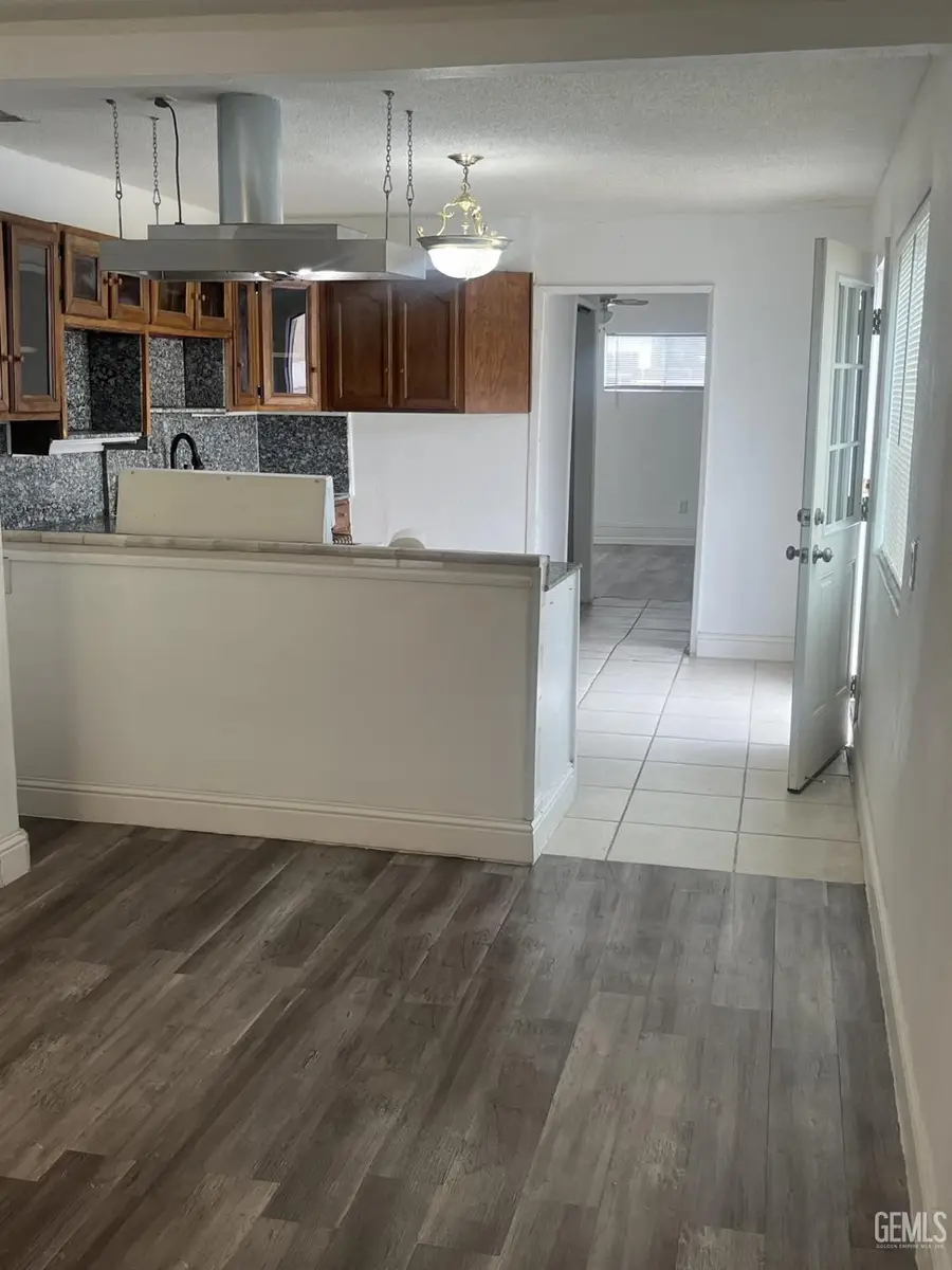 2612 NORMAN AVENUE, Bakersfield, CA 93304 - #3