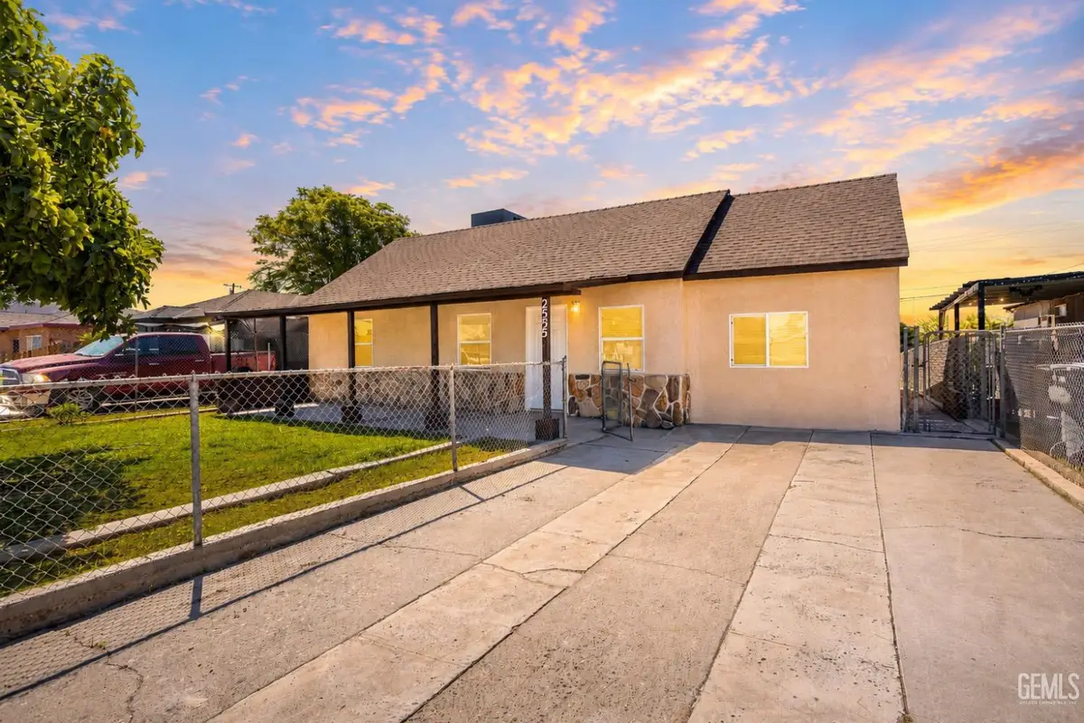 2525 BUDDY DRIVE, Bakersfield, CA 93307 - #1
